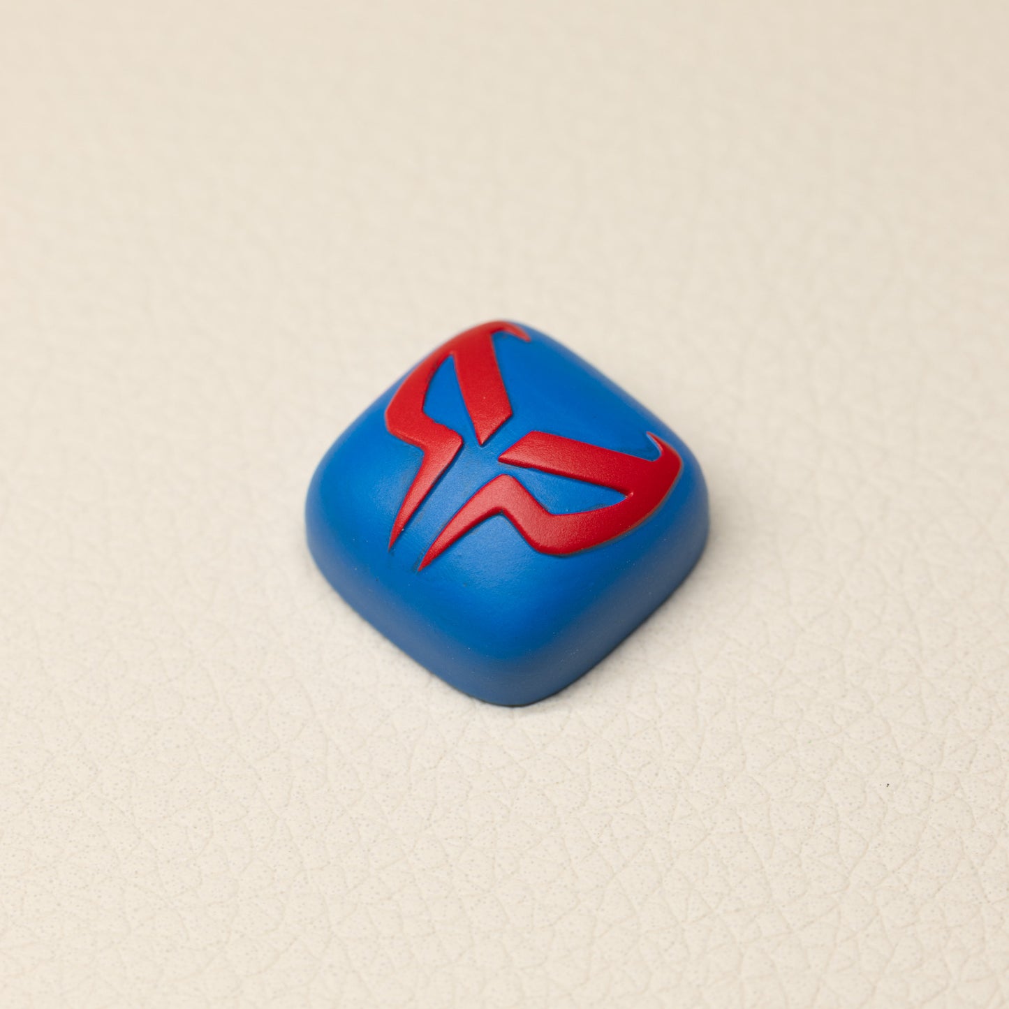 SPIDER-MAN 2099 MIGUEL O'HARA ✦ ARTISAN KEYCAP