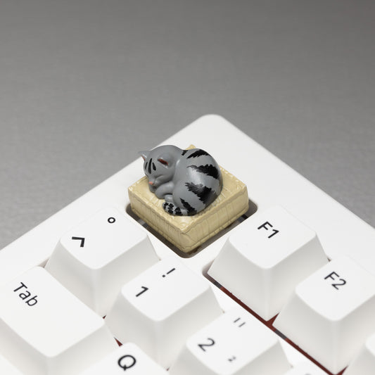 GREY TABBY CAT ✦ ARTISAN KEYCAP